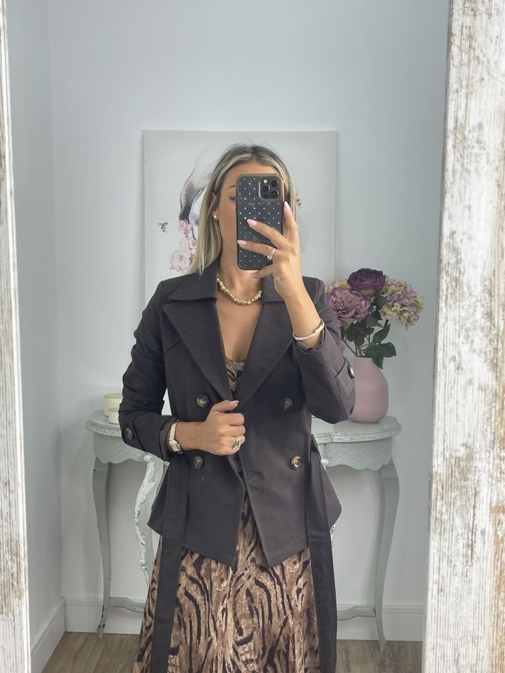 Gabardina corta montada chocolate