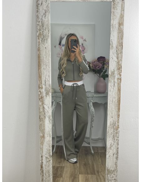 Conjunto Sport kaki con sudadera