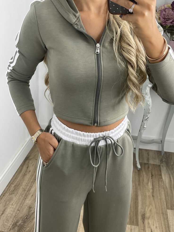 Conjunto Sport kaki con sudadera