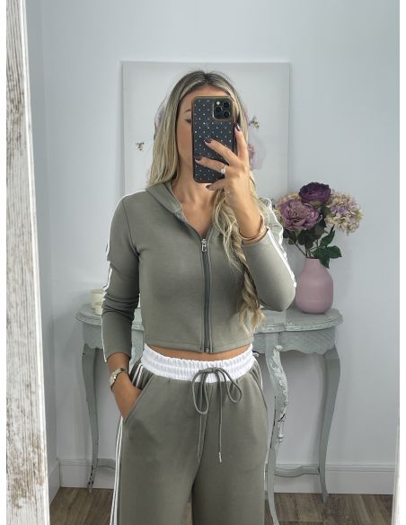 Conjunto Sport kaki con sudadera