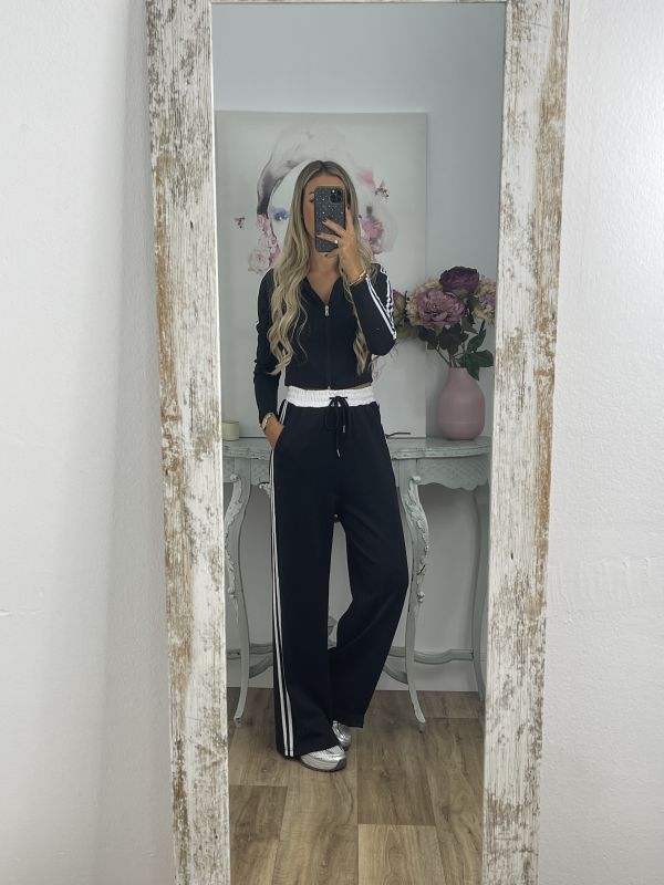 Conjunto Sport negro con sudadera