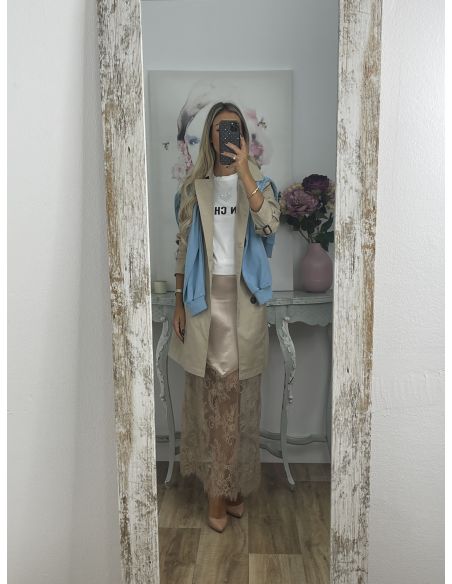 Falda satinada con puntilla camel