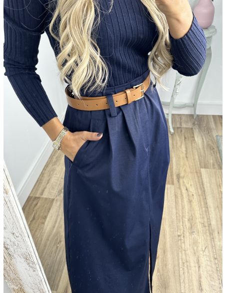 Falda Bianca azul marino con cinturón