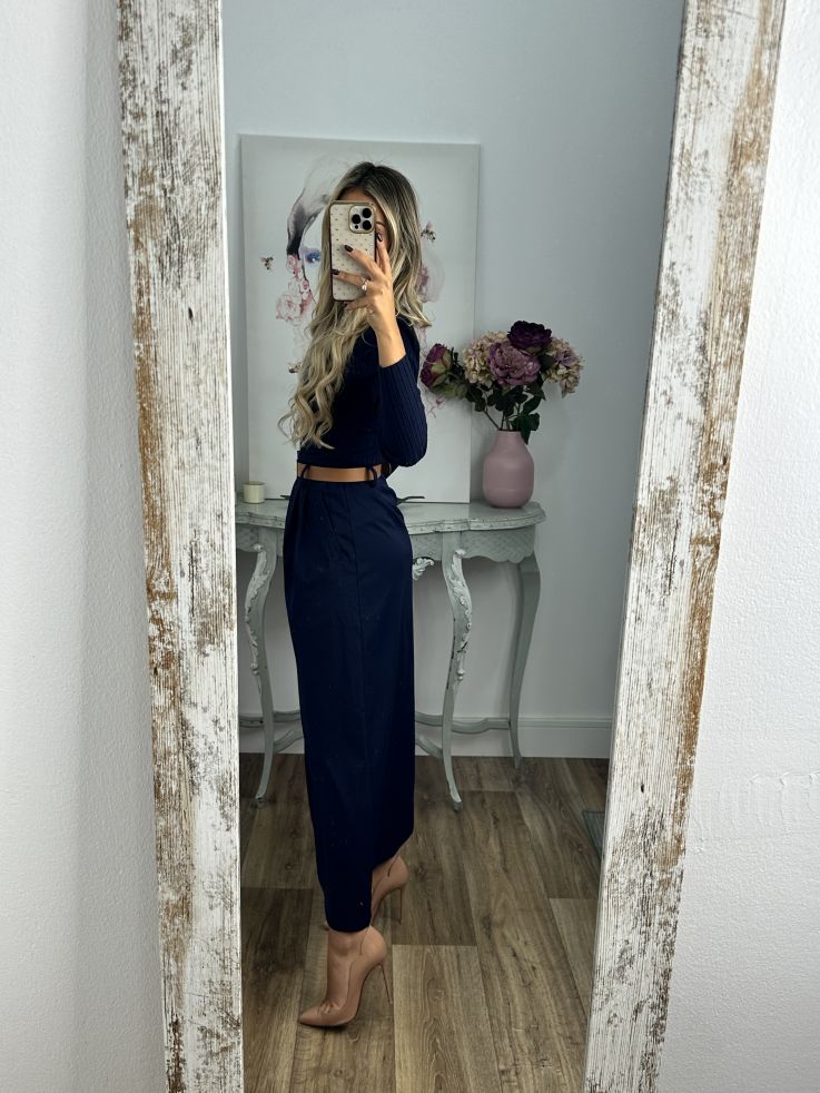 Falda Bianca azul marino con cinturón