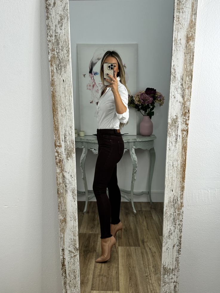 Jeans pitillo choco P102