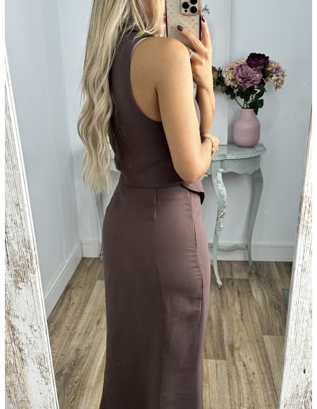 Conjunto Alejandra chocolate chaleco y falda