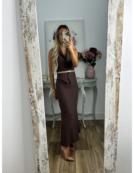 Conjunto Alejandra chocolate chaleco y falda