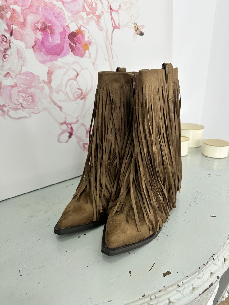 Botas flecos