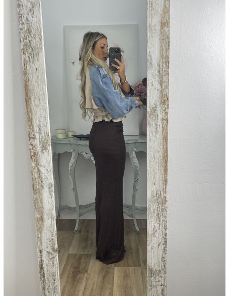 Gabardina corta beige y vaquera