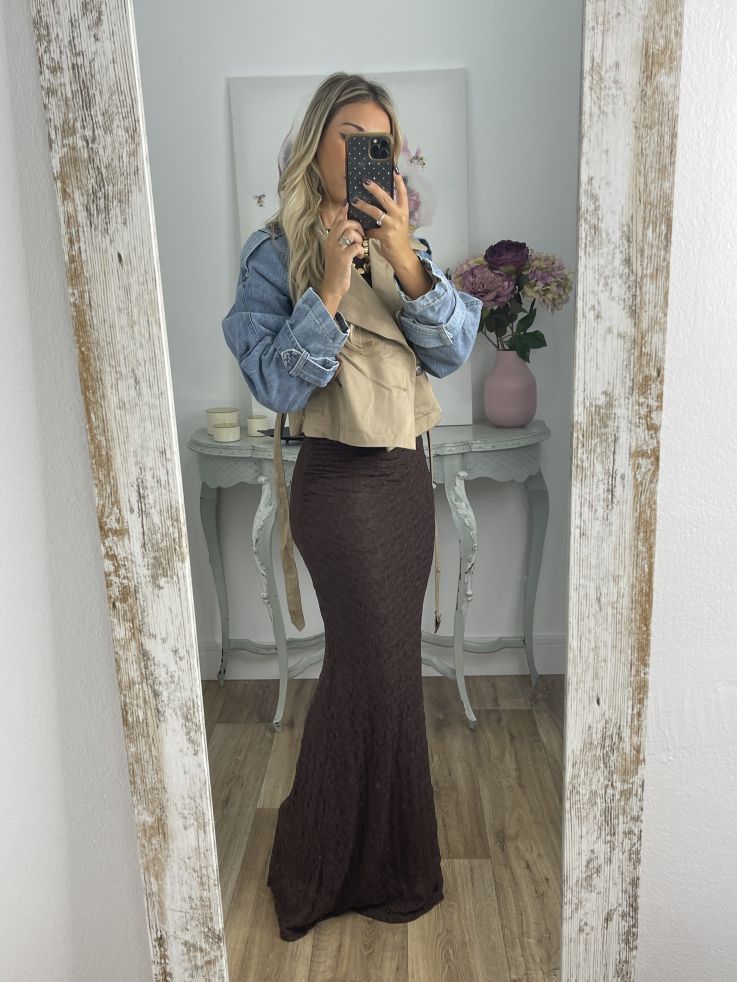 Gabardina corta Camel y vaquera Gabardina corta Camel y vaquera