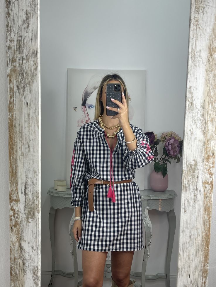 Vestido Cuadros vichy azul marino con bordados