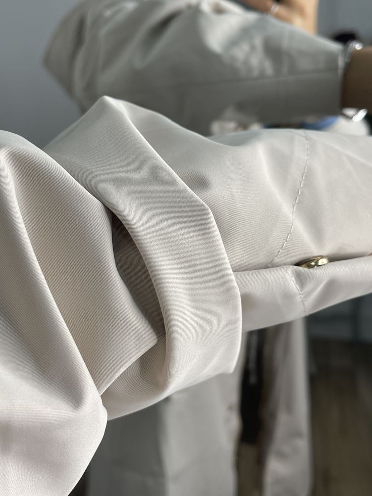 Chaqueta tipo parka liso beige