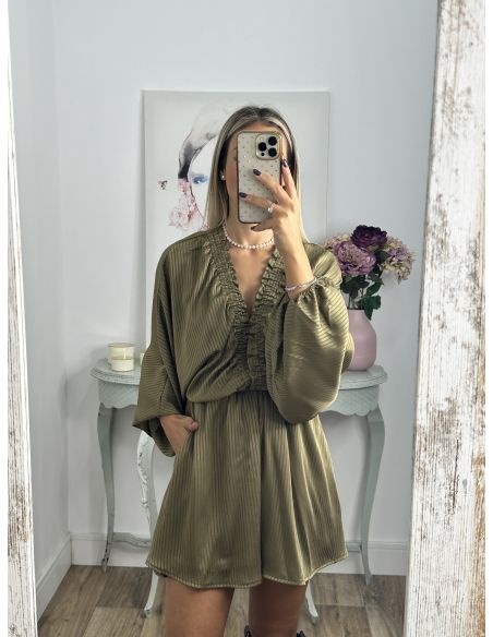 Mono Queen verde