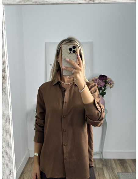 Camisa de antelina marrón