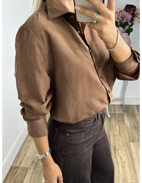 Camisa de antelina marrón