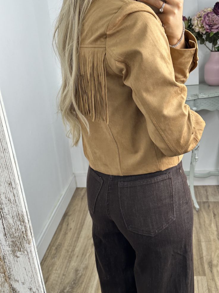 Chaqueta antelina flecos y tachas Chaqueta antelina flecos y tachas