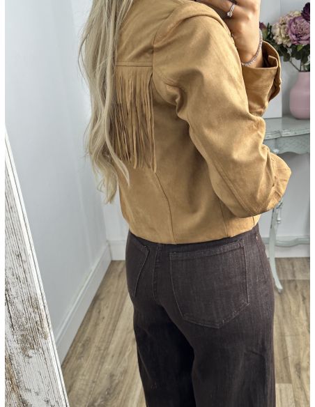 Chaqueta antelina flecos y tachas