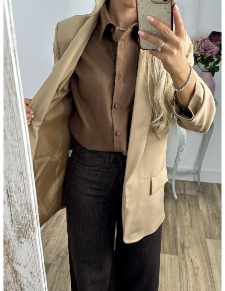 Blazer camel manga fruncida