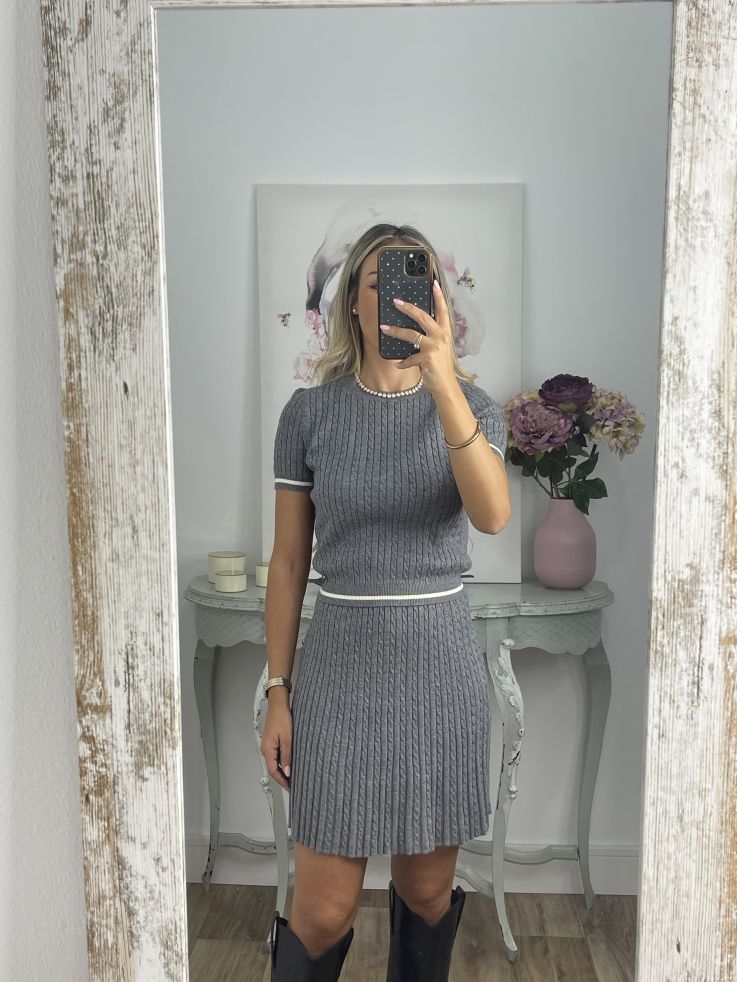 Conjunto Loretana gris