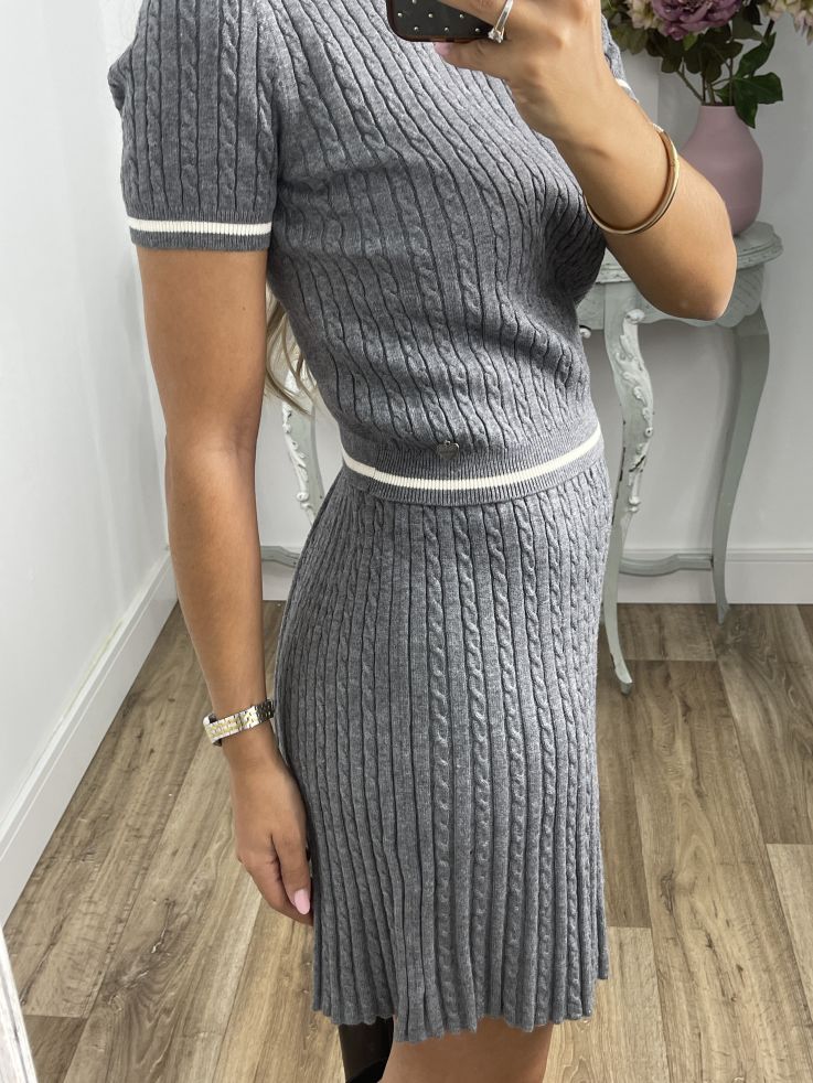 Conjunto Loretana gris