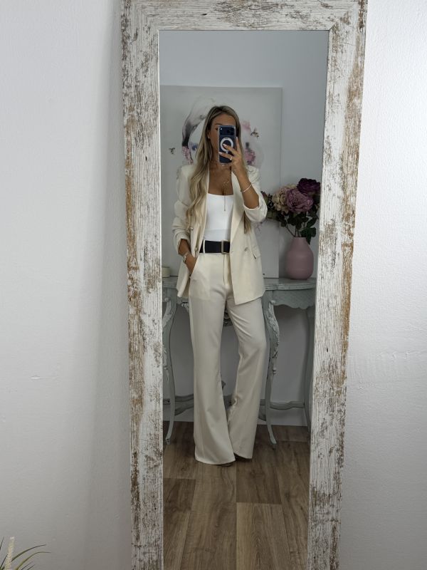 Traje Chaqueta hueso