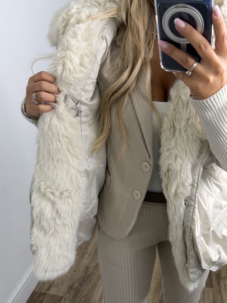 Abrigo P603 beige