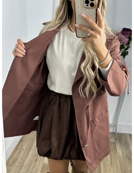 Gabardina corta chocolate