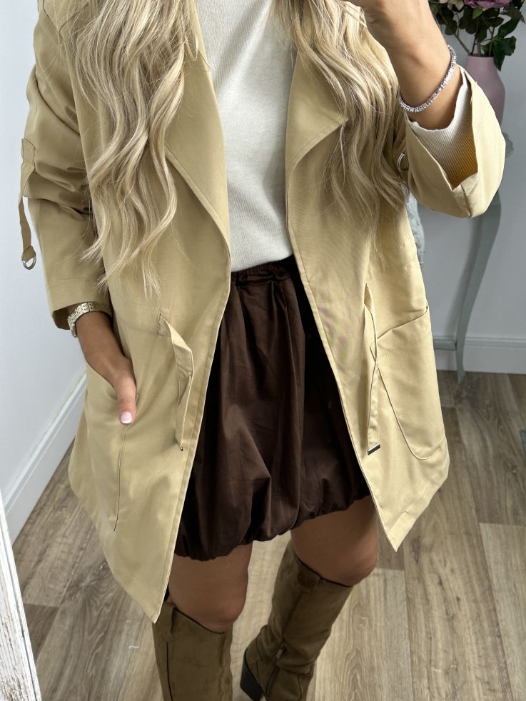 Gabardina corta camel