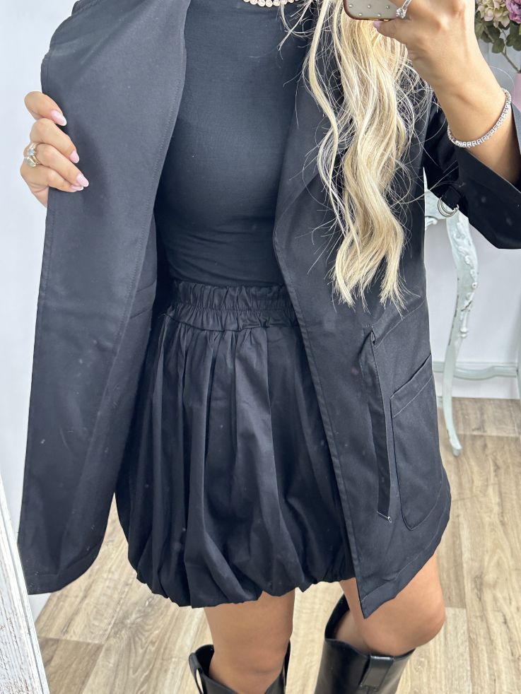 Gabardina corta negra