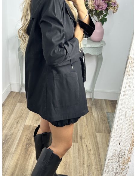 Gabardina corta negra