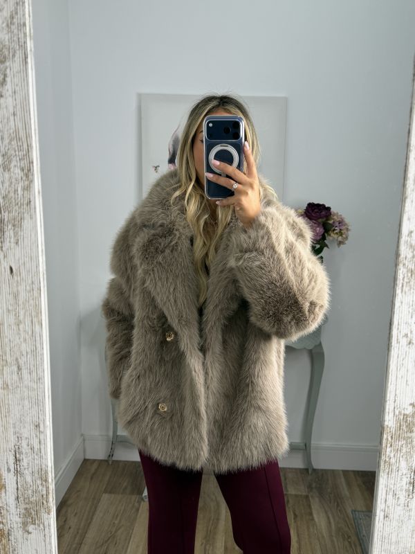 Abrigo Bastián Taupe