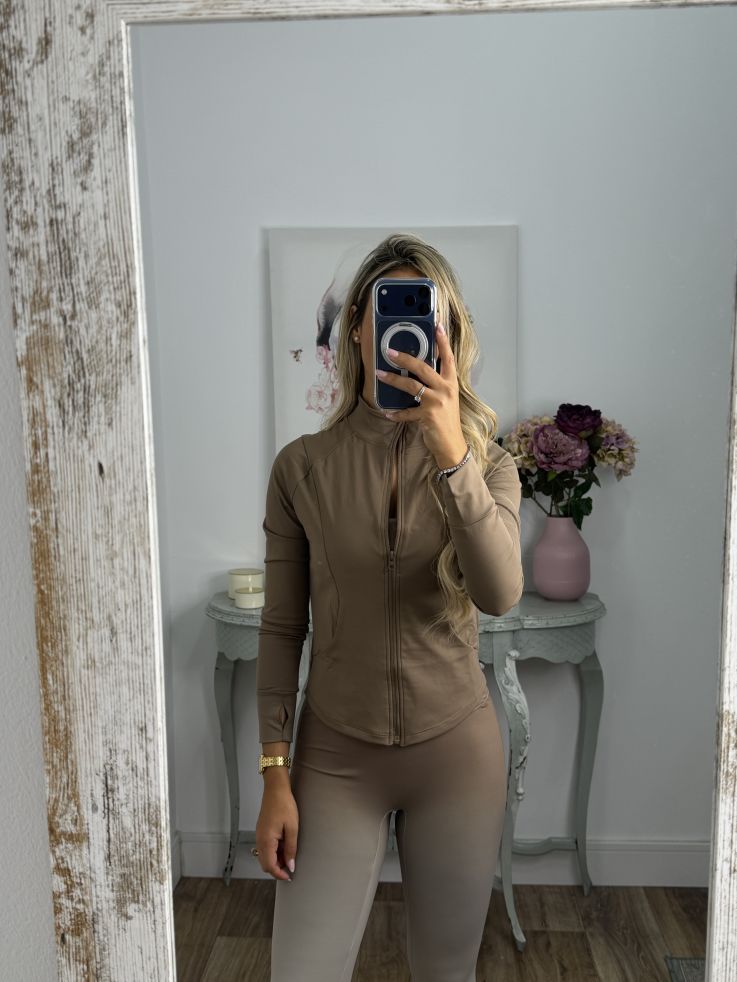 Conjunto sport degradado camel