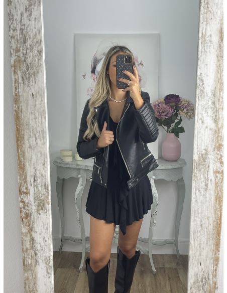 Biker negra polipiel