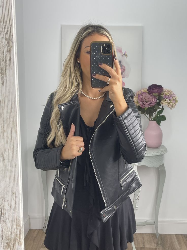Biker negra polipiel