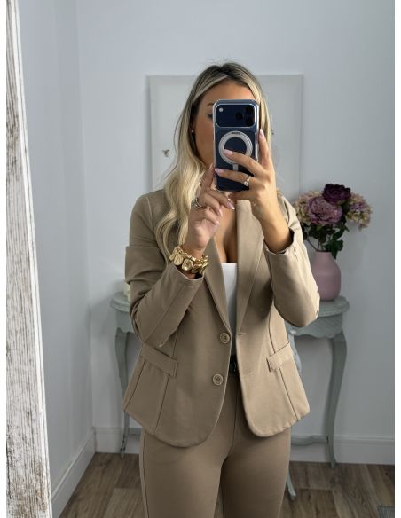 Traje Bliss camel