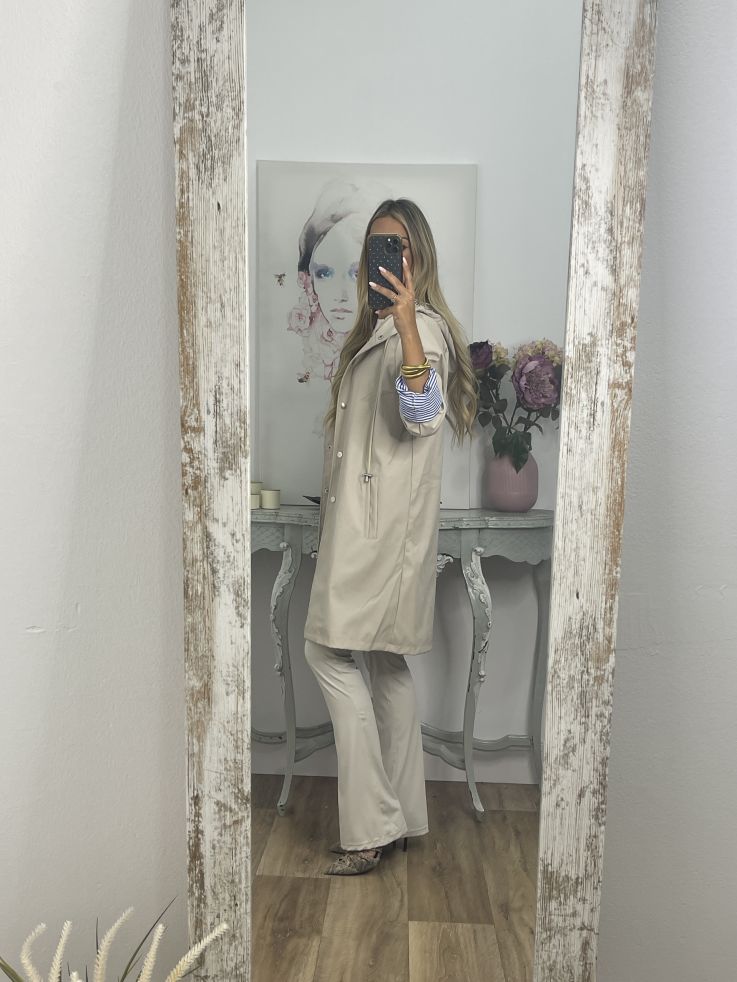 Chubasquero beige
