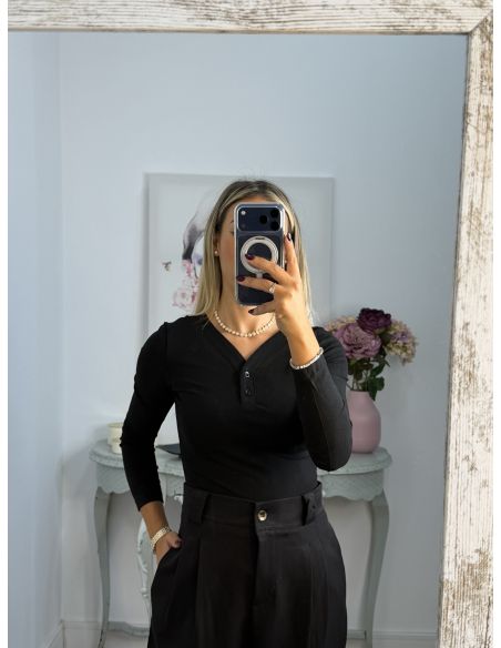 Camiseta Camila negra