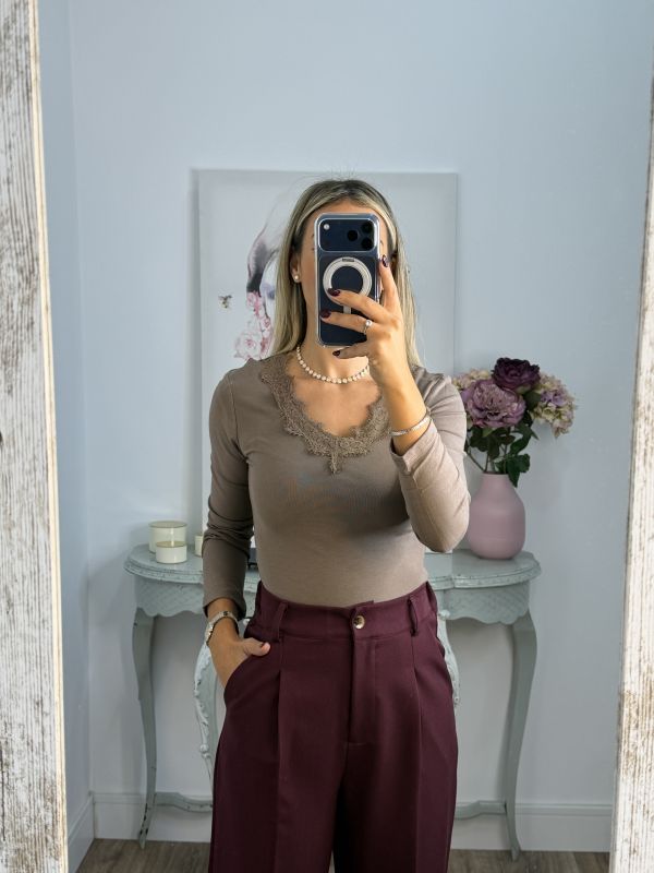 Camiseta Puntilla taupe