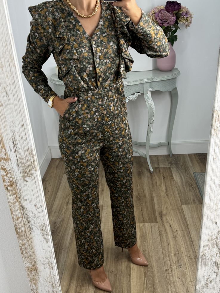 Mono de flores verde