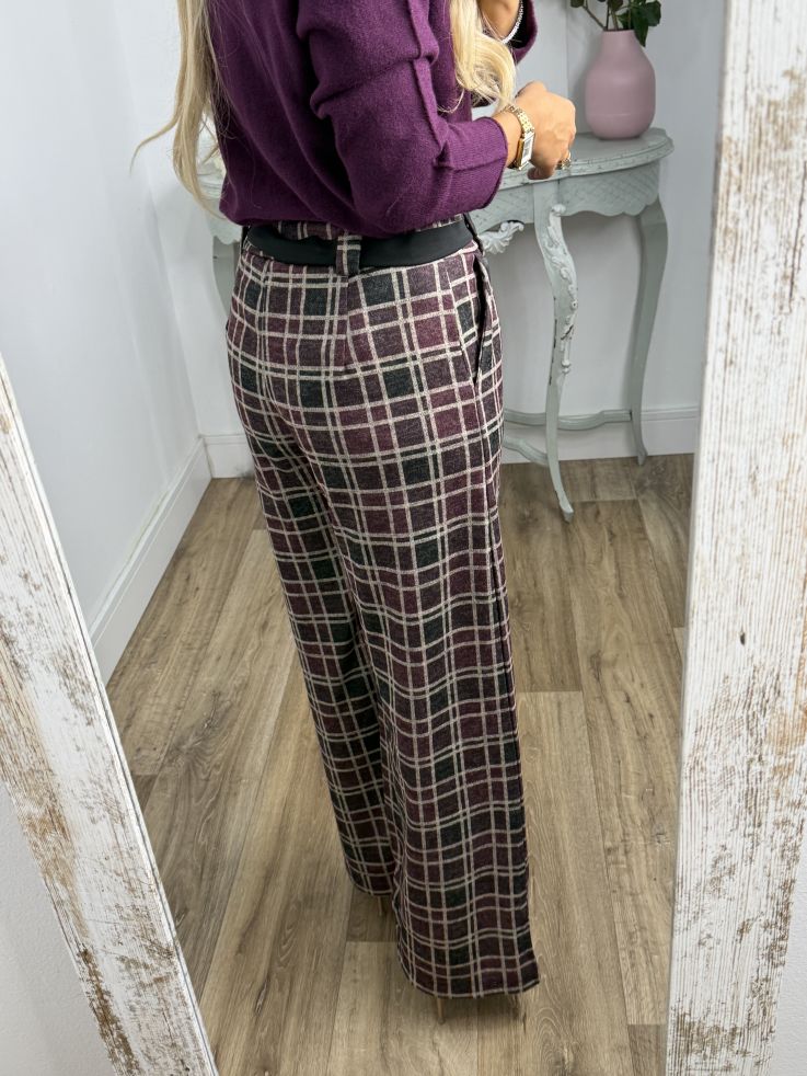 Pantalón de cuadros berenjena y gris