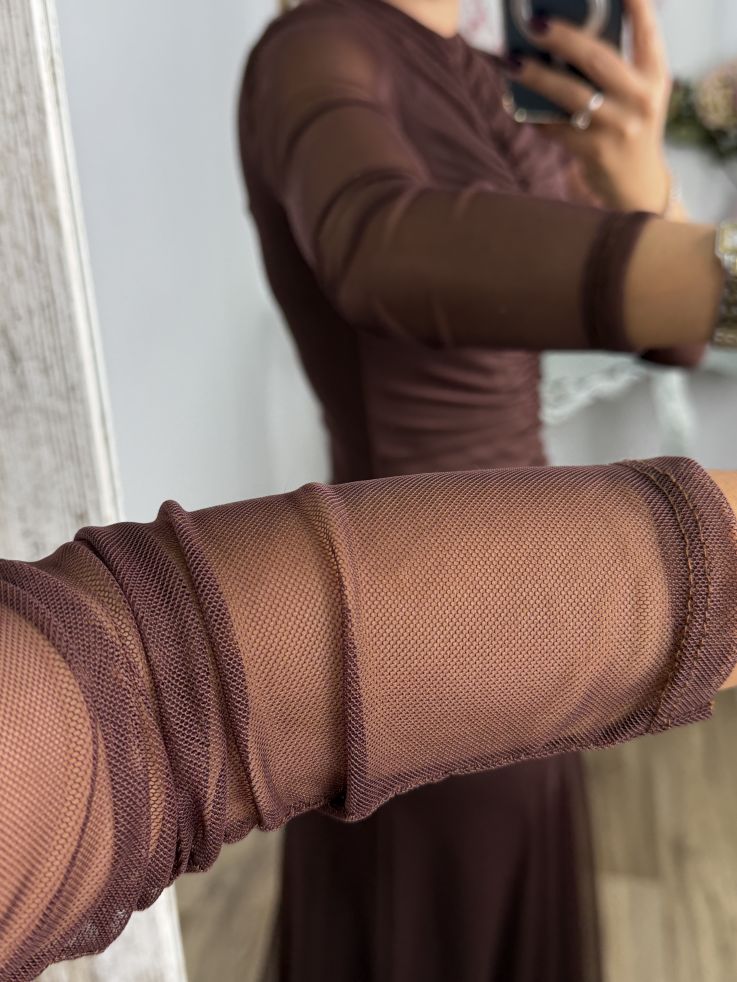 Vestido chocolate cuerpo fruncido