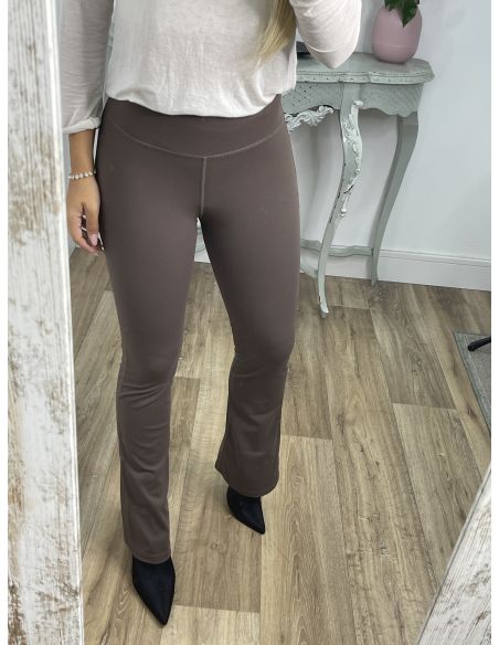 Leggins marrón campana tiro alto liso