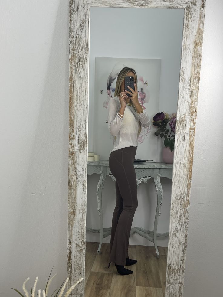 Leggins marrón campana tiro alto liso