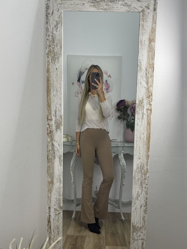 Leggins camel campana tiro alto liso