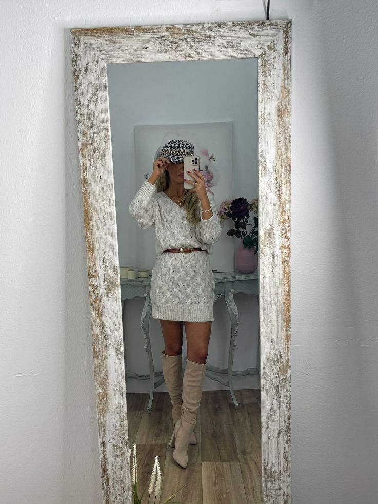 Gorra Patricia blanca y negra