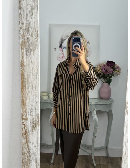 Camisa rayas camel y negra con bolsillo