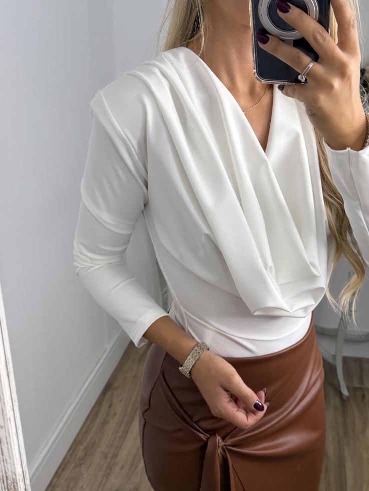 Body escote cascada blanco