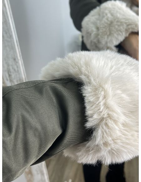 Abrigo Parka Verde con pelo beige