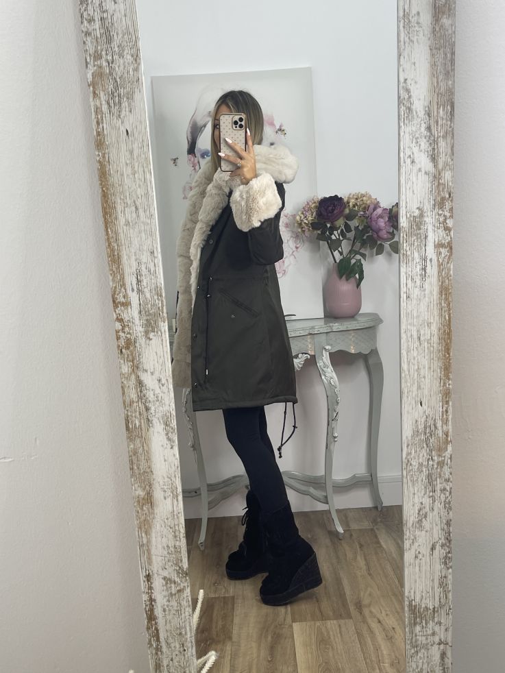Abrigo Parka Verde con pelo beige