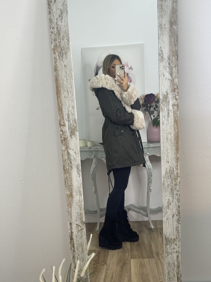 Abrigo Parka Verde con pelo beige